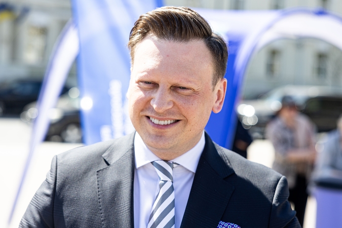 VRK pripažino Valdo Benkunsko pokalbį su Rolandu Mackevičiumi nesant politine reklama