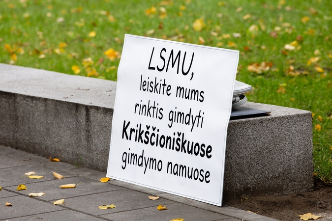 Besilaukiančių moterų akcija Kaune
