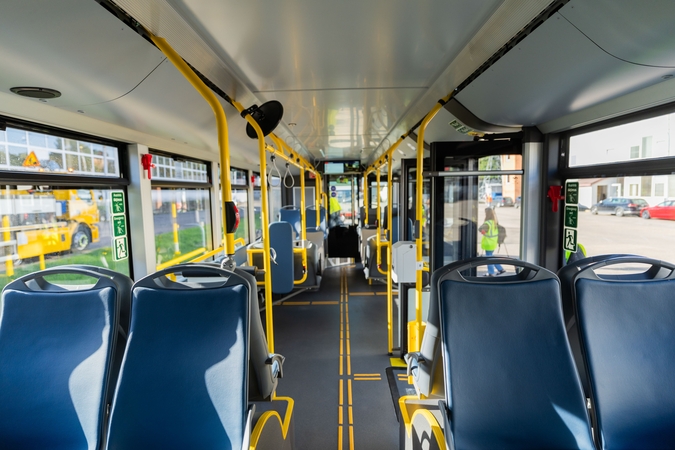 Antakalnyje – naujų „Solaris Trollino 18“ troleibusų pristatymas