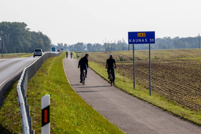 Šis dviračių takas – vienas pirmųjų: kaip pagerės žmonių gyvenimas?