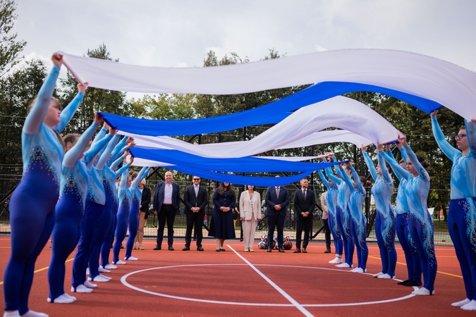 Atidarytas atnaujintas Lietuvos aklųjų ir silpnaregių sporto aikštynas