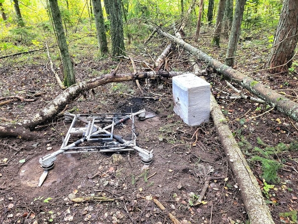 Užsidegė pasieniečių nutupdytas dronas