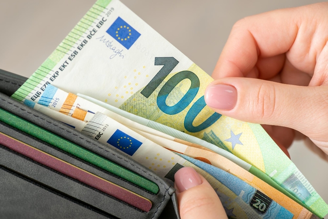 Sukčių kišenėse – vėl keli šimtai tūkstančių eurų