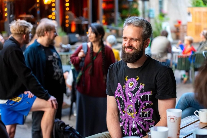 Mantas Daujotas kviečia į „Namelį prie miško“ 