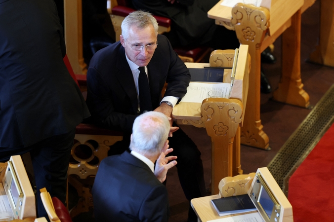 Buvęs NATO vadovas Jensas Stoltenbergas dalinsis saugumo konferencijos pirmininko pareigomis