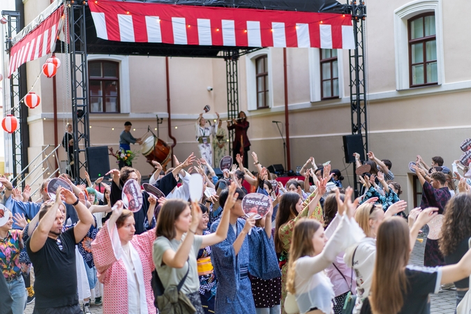 400 metų Japonijos šokio tradicija pirmą kartą atvyksta į Lietuvą