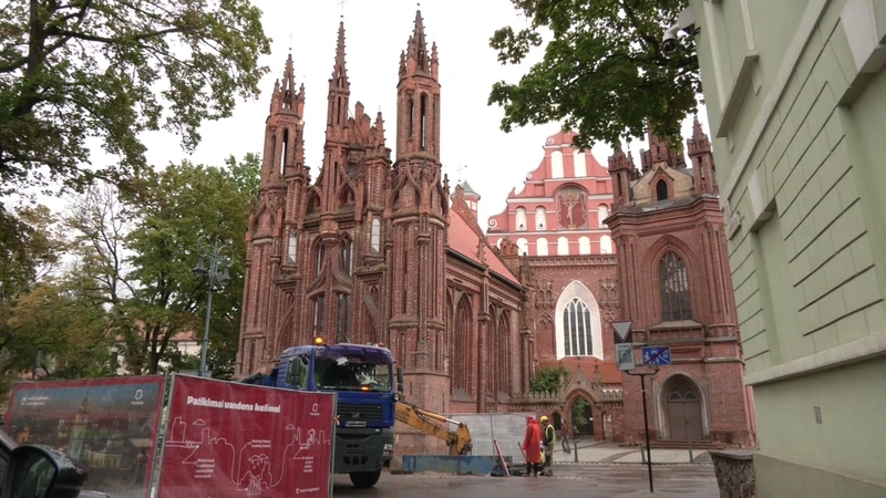 Visuomenės smūgiai bažnyčiai tęsiasi