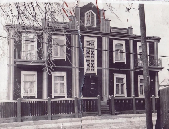 Detalės: paskaitų ir ekskursijų dalyviai turės unikalią galimybę pažinti Žaliakalnio medinukų architektūrą ir gyventojų istorijas.