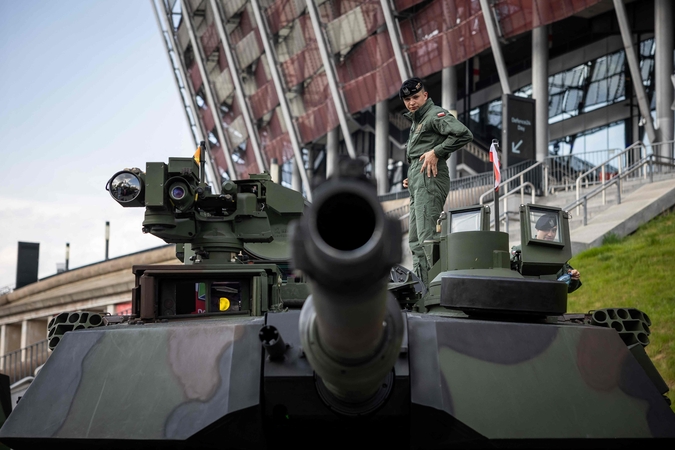 Lenkija sulaukė dar kelių dešimčių amerikietiškų tankų