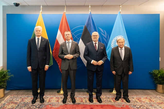 Nausėda JT generaliniam sekretoriui išsakė nepritarimą naujam politiniam žemėlapiui
