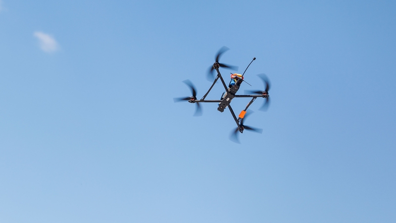 Lenkijoje karių sprendimas sulaukė kritikos: pastebėjus droną skambino 112
