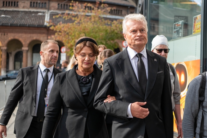 Prezidentas atidavė paskutinę pagarbą Norvegijos karaliui Haraldui V, dalyvavo jo įpėdinio priėmime