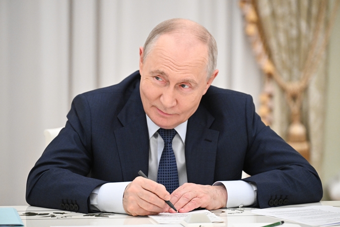 Putinas nurodė įslaptinti informaciją apie naftos eksportą