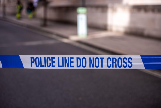 Londono gatvėje per incidentą peiliu sužeisti keturi vyrai, septyni sulaikyti 