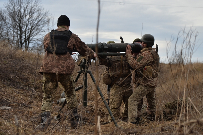 NYT: Ukraina kariniuose pirkimuose 2024 metais prarado apie 1,2 mlrd. dolerių 