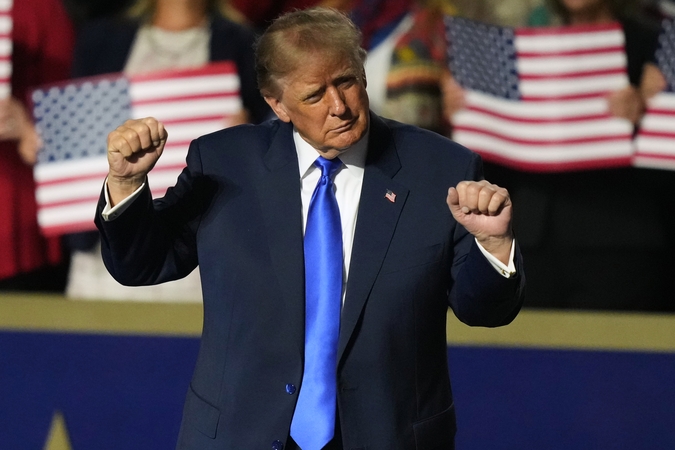 „Trumpo dividendai“: prezidentas žada duoti amerikiečiams pinigų, jei šie balsuos už respublikonus