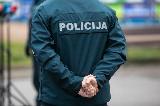 Vilniuje sužaloti du policininkai