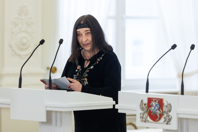 Fotomenininkei Violetai Bubelytei jubiliejaus proga – kultūros ministro sveikinimas