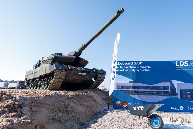 „Leopard 2A8“ gamyklos statybų pradžia
