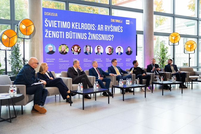 Nauja: reformų apstu, o proveržio nėra. Visuomenininkų parengtas Švietimo kelrodis, tikimasi, padarys mus geriausius Europoje. Ankstesnio orientyro – partijų susitarimo kiekybiniai rodikliai taip pat geri, tačiau kokybinių pokyčių nematyti.