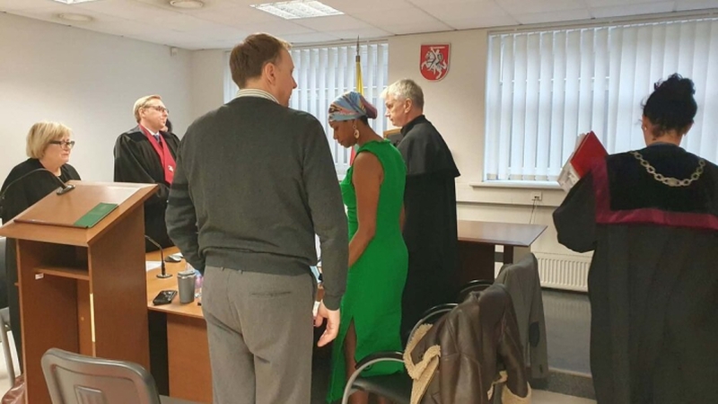 Rasinės neapykantos byloje liudijanti mergina: galvojau, kad ji nori mus nužudyti