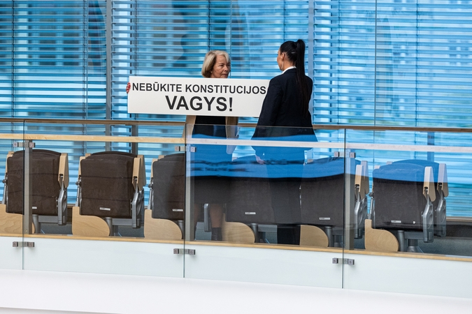 Morkūnaitė-Mikulėnienė: valdantieji nori riboti Seimo narių ir parlamento svečių nuomonės raišką