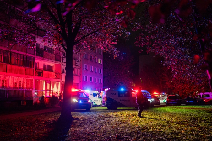 Savanorių prospekte viešoje vietoje nušautas žmogus: sulėkė gausios policijos pajėgos