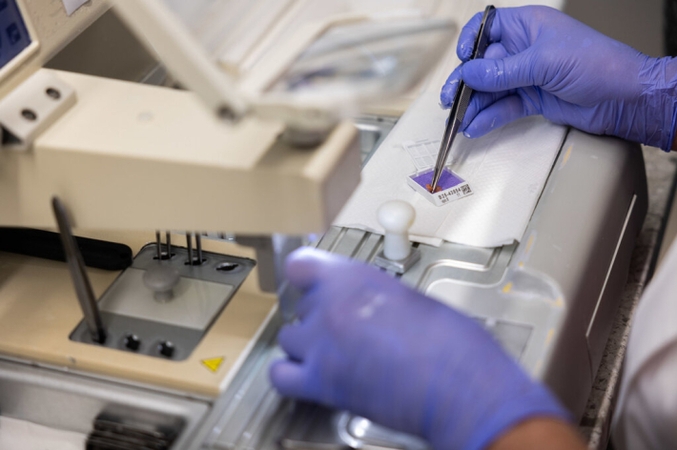 Seimas imasi siūlymo visuose biomedicininiuose tyrimuose taikyti žalos be kaltės modelį