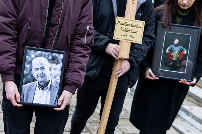 Žurnalistas Henrikas Vaitiekūnas atgulė amžinojo poilsio