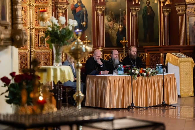 Maskvos patriarchatui pavaldūs stačiatikiai: konservatorių siūlymai tik didins įtampą