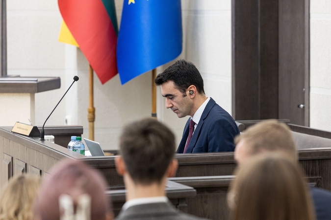 Konstitucinis Teismas atvėrė Jehovos liudytojų bylą