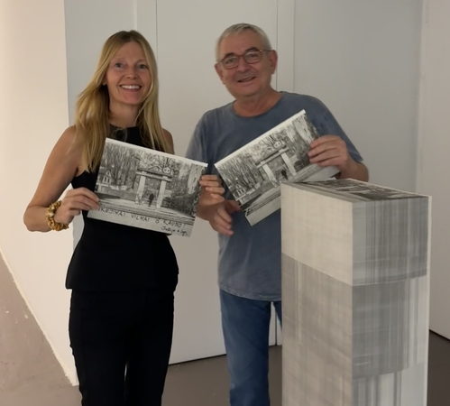 Projektas: parodos „Conociendo a  George Maciunas (Jurgis Mačiūnas)“ atidarymo akimirka. Parodos kuratorė Vilma Dobilaitė ir Valensijos šiuolaikinio meno centro „Octubre Centre de Cultura Contemporània“ direktorius Emili Payà.