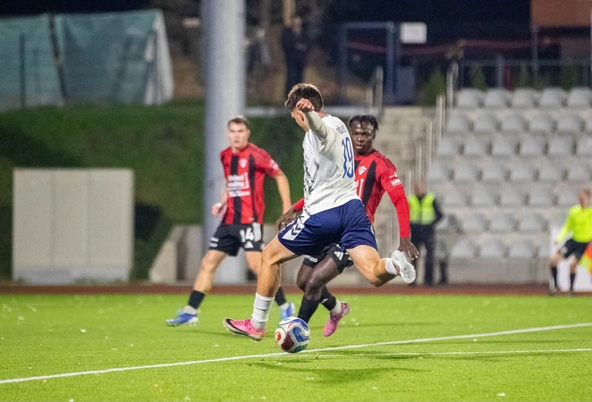 Futbolo lygoje debiutavo ir buvęs rinktinės kapitonas