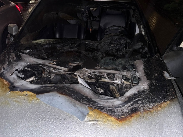 Klaipėdoje stovėjimo aikštelėje, įtariama, padegtas automobilis