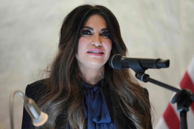 Baltieji rūmai: JAV ambasadorės Graikijoje Kimberly Guilfoyle paprašyta atsistatydinti