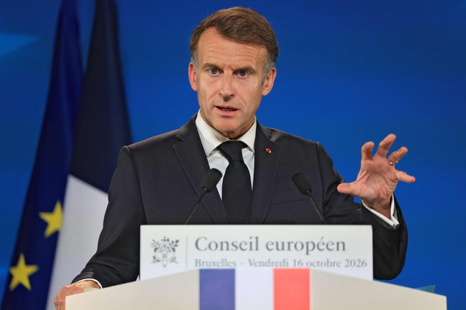Po smurtinių protestų Prancūzijoje Emmanuelis Macronas kreipsis į tautą