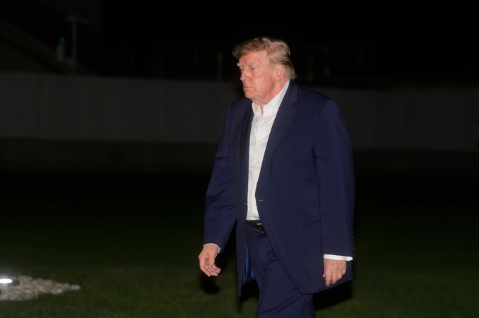 Donaldas Trumpas: Europa sutiko leisti naudoti „didžiulį kiekį“ dyzelino iš atsargų