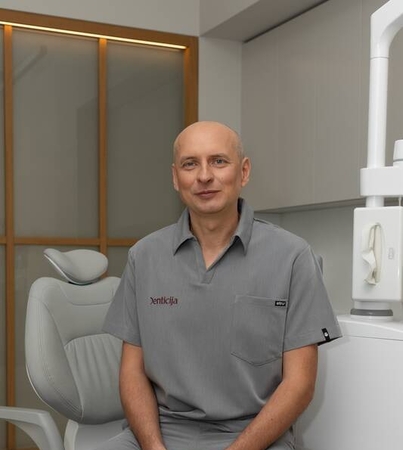 Bedančių žandikaulių implantacija be mitų: ką svarbu žinoti prieš operaciją ir ko tikėtis po jos?