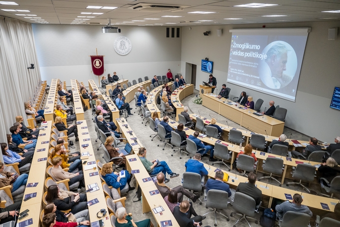 Konferencija.