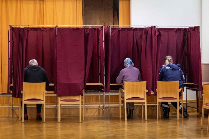 Latvijos premjeras ragina žmones balsuoti, kad vėliau jie turėtų pagrindo kritikuoti valdžią 