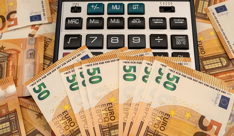 Aiškėja kitų metų biudžetas: gynybai numatyta 4,8 mlrd. eurų, demografijai – 150 mln. eurų