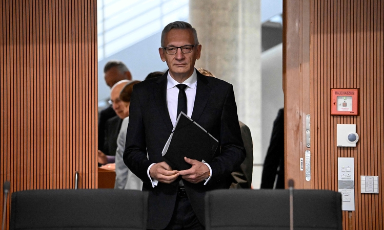 Vokietijos žvalgybos vadovas: intensyvėja šešėlinis karas su Rusija