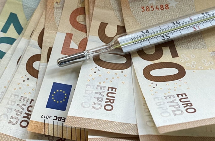 PSDF biudžeto projekte – idėja apmokestinti išmokas už pirmąsias dvi ligos dienas