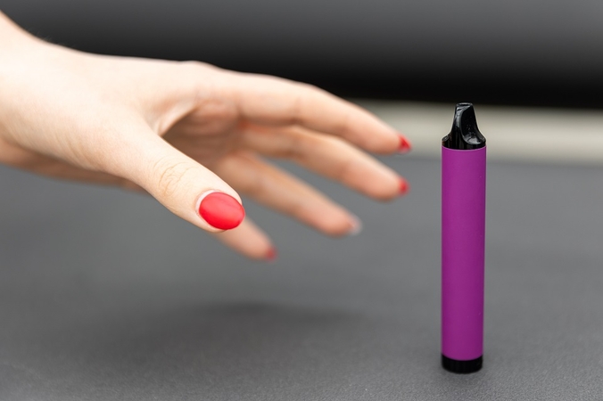 Pritarė: uždraus vienkartines elektronines cigaretes?