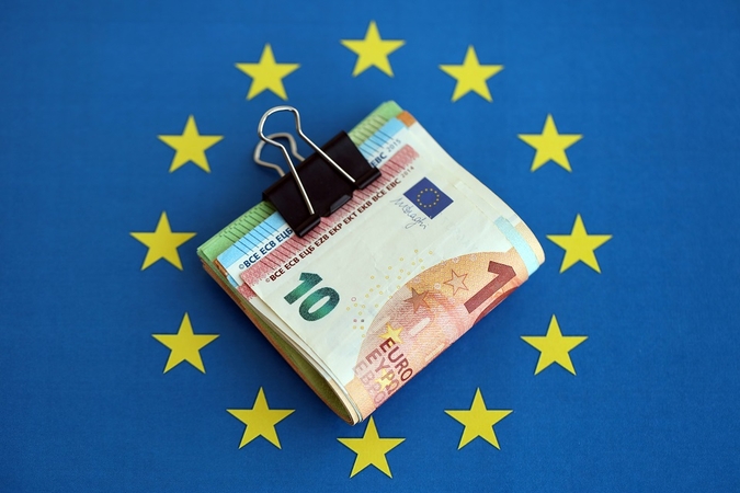Lietuva pateikė pirmąjį prašymą EK paskolinti 1,06 mlrd. eurų 