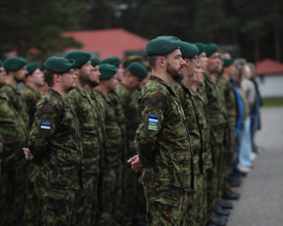 Estija perkelia karius arčiau Rusijos sienos