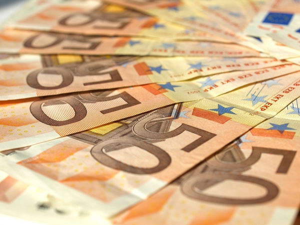Situacija: daugiau nei dvejus metus miestui vis nepavyksta susigrąžinti netinkamai panaudotų kultūros ir meno projektų dalinio finansavimo lėšų.