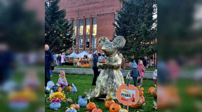 Dėmesys: vienas įspūdingiausių šventės akcentų – miesto simbolio peliuko skulptūra.