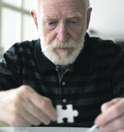 Įtaka: nei Alzheimerio liga, nei demencija nėra normali senėjimo dalis, tačiau amžius yra stipriausias žinomas rizikos veiksnys.