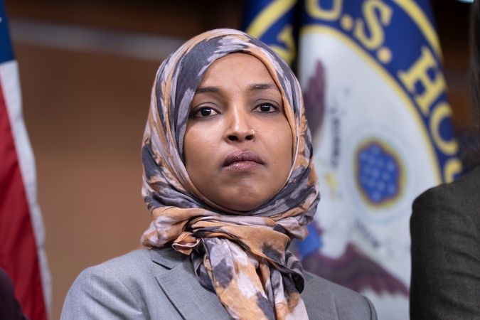 JAV pareigūnai atliko kratą demokratės Ilhan Omar namuose